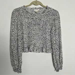 Urban Outfitters Urban Romantics Cheetah Print Smocked Long Sleeve Crop Top Sz L